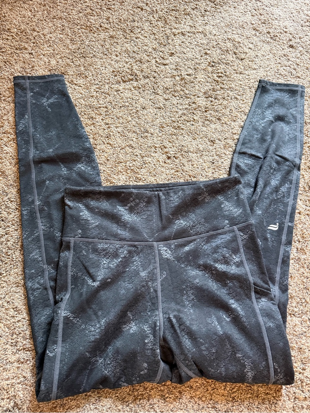 Fabletics cold weather legging reptailia